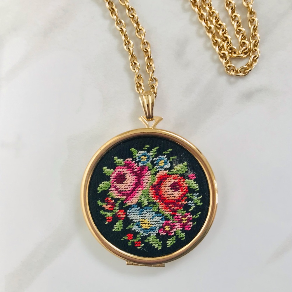 Vintage Avon Locket